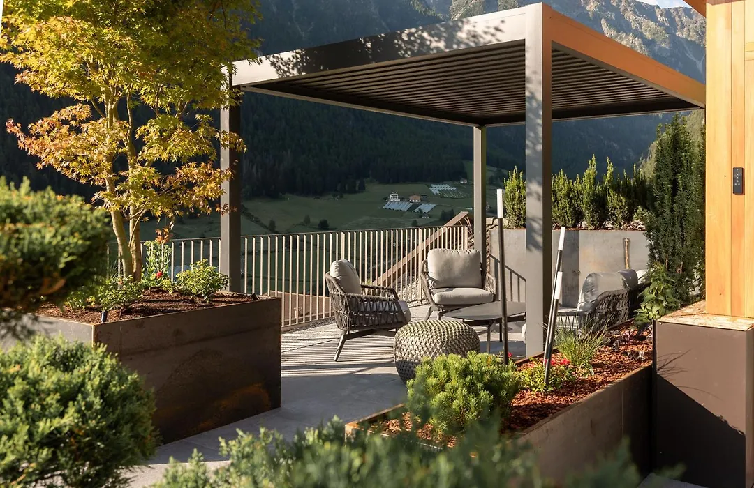 Das Bergfrieden Nature Active Hotel-1