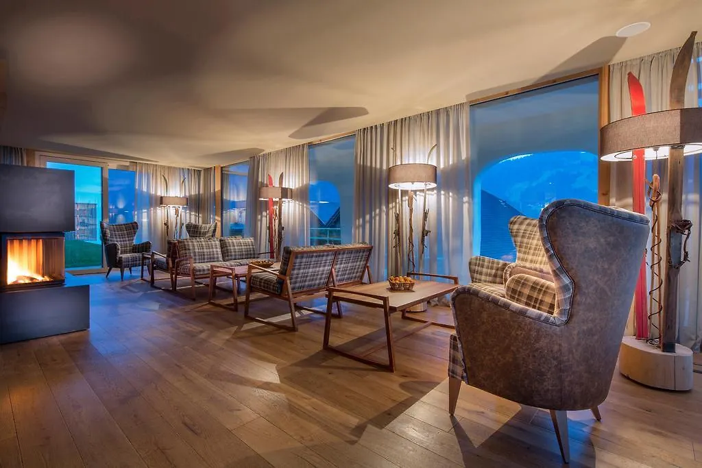 Moelgg Dolomites Residence-1