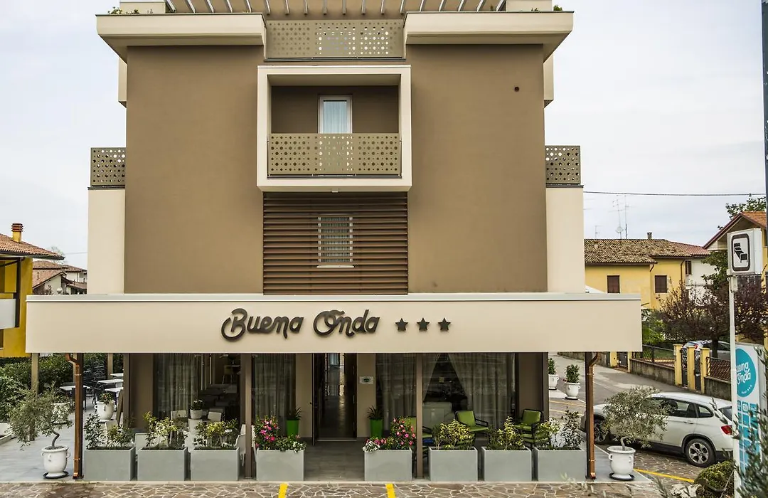 Hotel Buena Onda-1