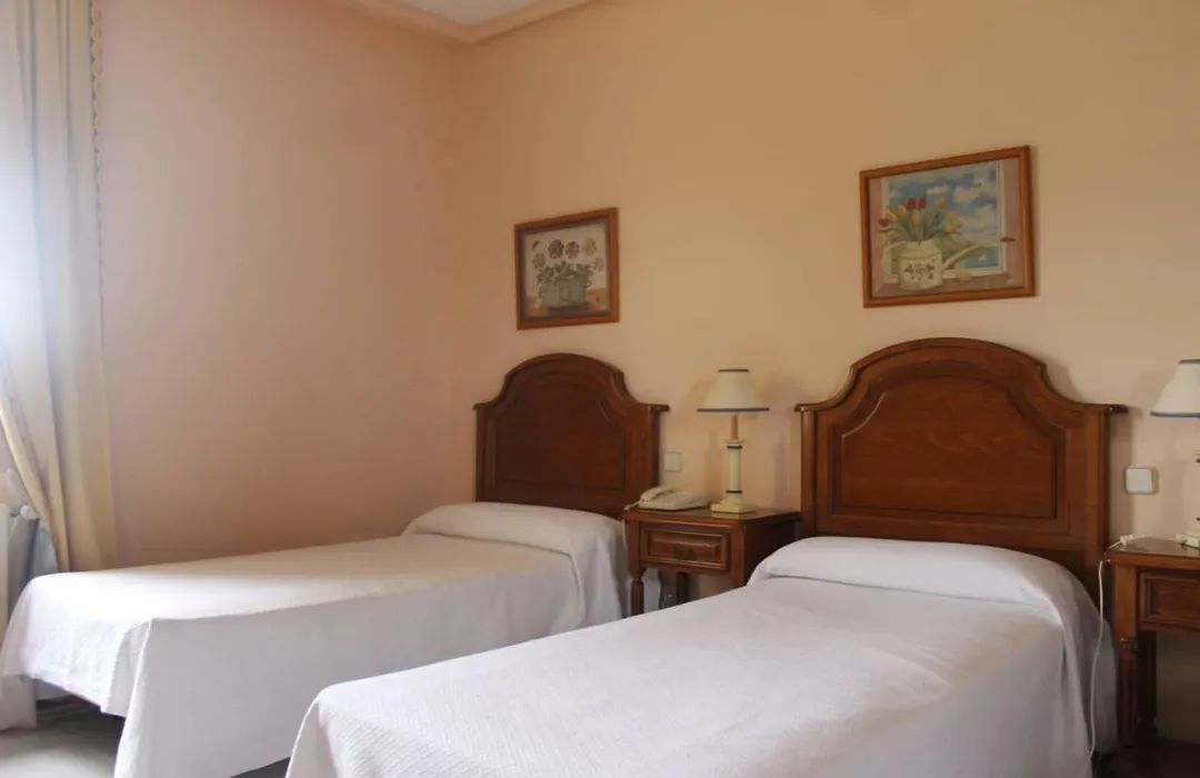 Hostal Las Paneras-1