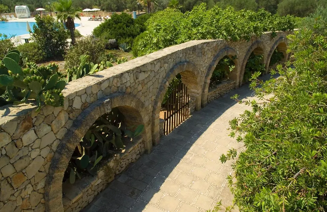 Antica Masseria Li Sauli-1