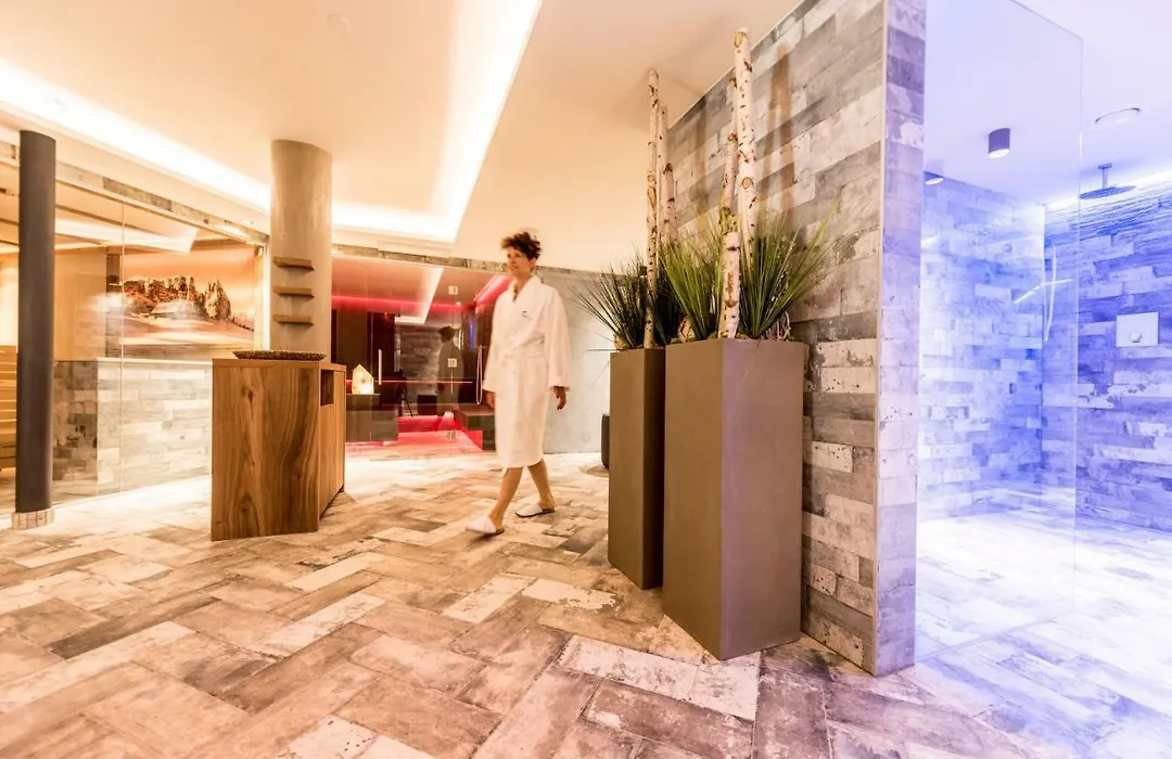 Hotel Pinei-1