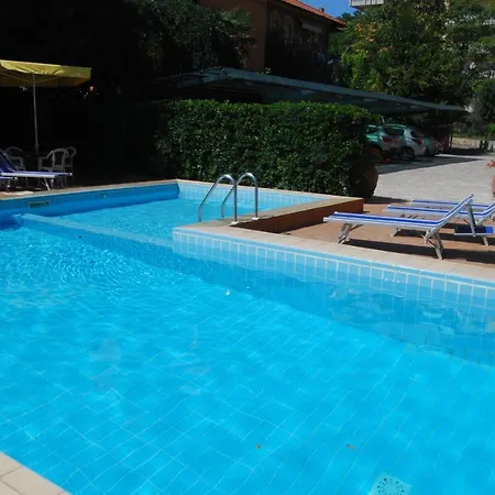 Hotel Caravelle-2