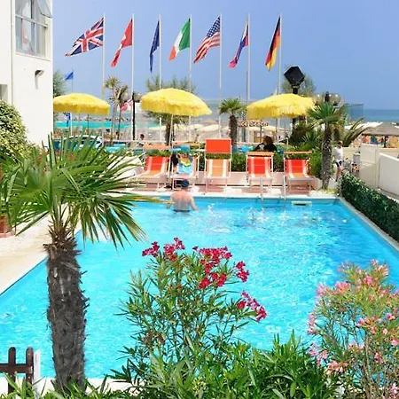 Hotel International-3