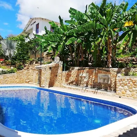 FINCA VILLA MAGALY, 3 Casas Familiares en medio de la Naturaleza-2