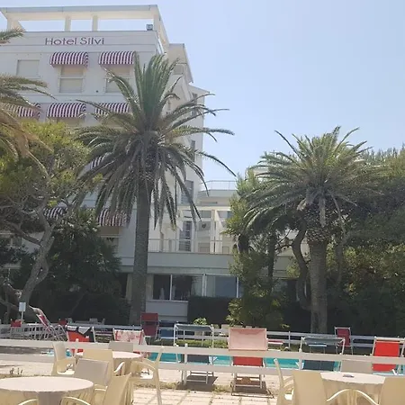 Hotel Silvi-2
