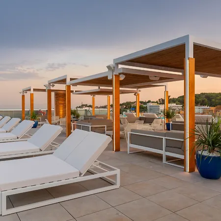 L'Azure Hotel Spa 4Sup-2