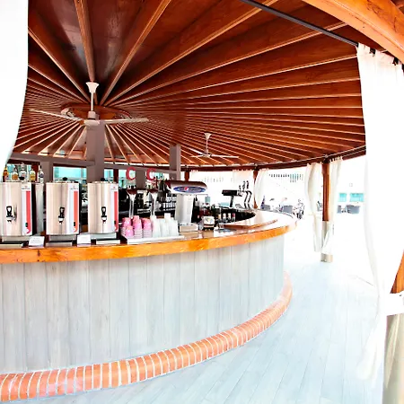 Sandos Benidorm Suites-2