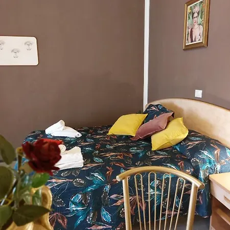 Maison Des Roses-3