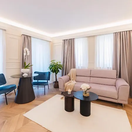 Naxi Suites-3
