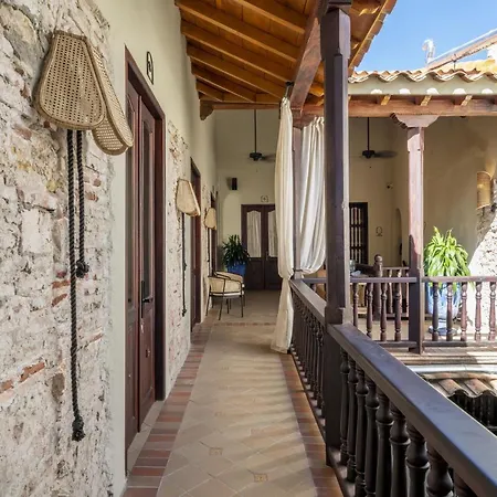 Privado Designer Boutique Hotel-3