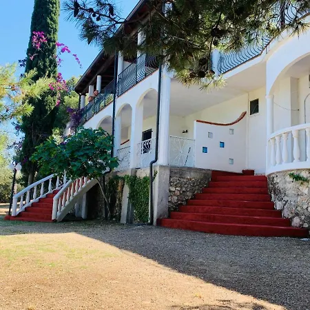 RESIDENCE EMARINE con SERVIZIO SPIAGGIA-2
