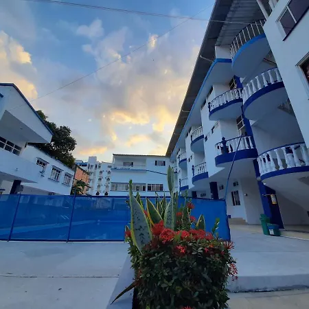 Hoteles Lancers, Melgar-3