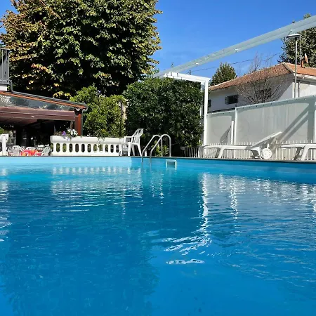 Hotel Apis-2