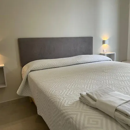 Mira Taormina Rooms-3