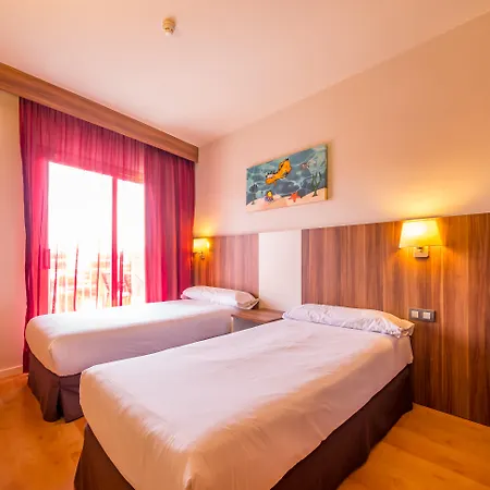 Golden Avenida Family Suites 4*-2
