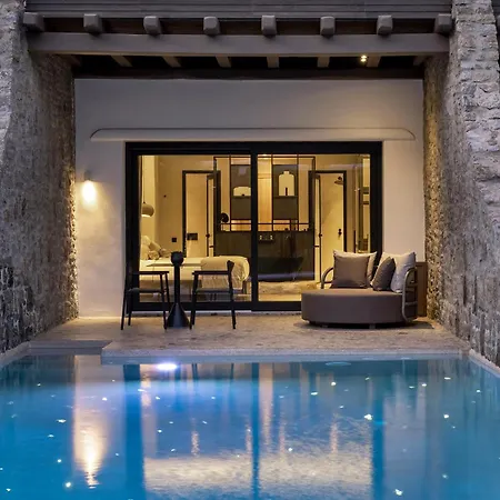Aeonic Suites And Spa-2