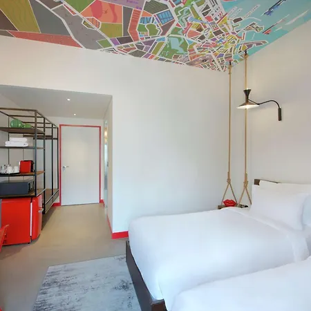 Hampton By Hilton Dubai Al Seef-2