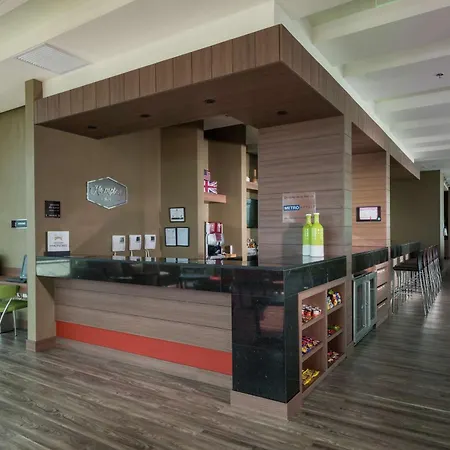 Hampton By Hilton Valledupar-3