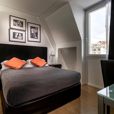 Broadway Hotel & Suites-2