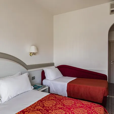 Hotel Caravelle-2