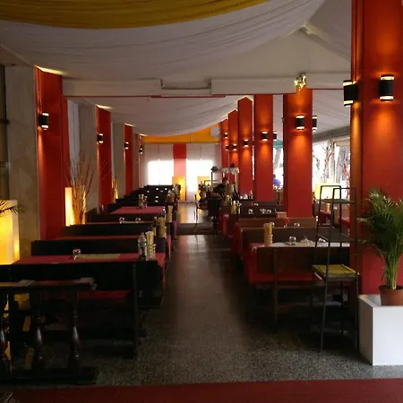 Hotel Amalfi & Restaurant Karaoke Bar-3