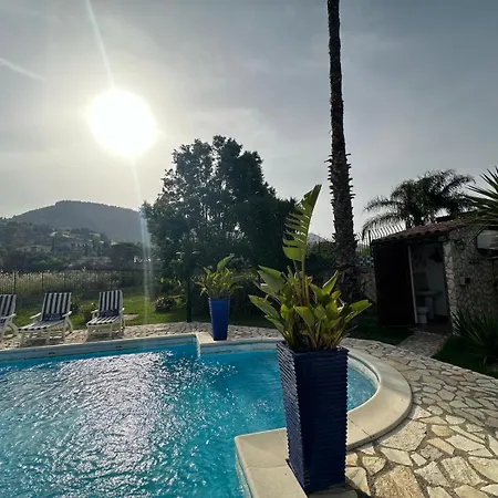 Villa Inserra Deluxe-2