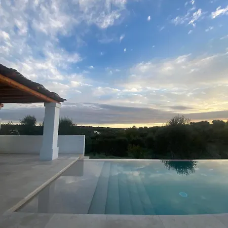 Trulli Cicerali , trulli design con piscina panoramica-3