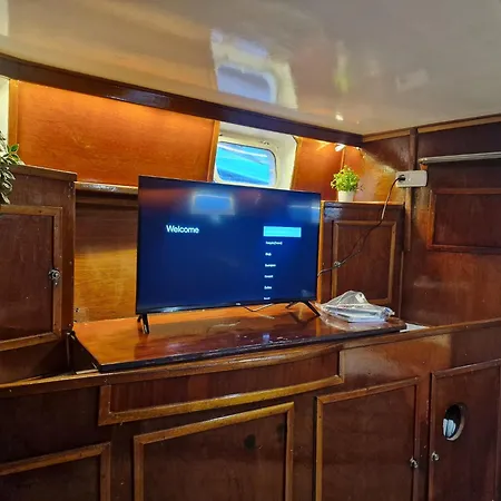 Classic Boat-3