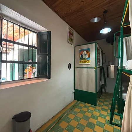 Viajero Hostel Cali & Salsa School-2