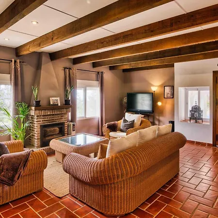 Villa Morera Garden Villa 5 Pers, 2 Bedrooms With Extra Rooms When Needed-2