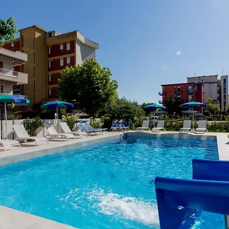 Clubhotel Residence Cesenatico-2