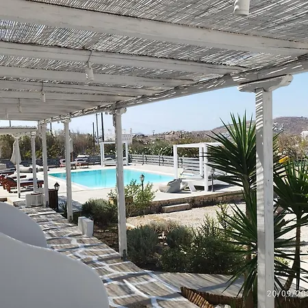 Nikos Rooms-3