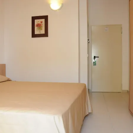 Hotel Saint Tropez Spa & Restaurant-3