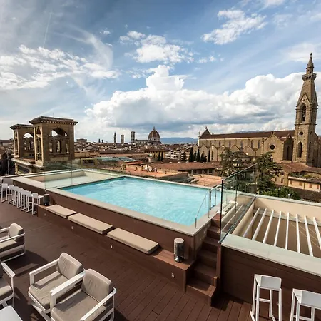 Plaza Hotel Lucchesi-3