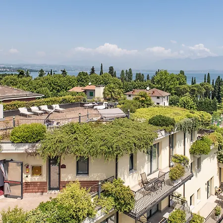 Admiral Hotel Villa Erme-2