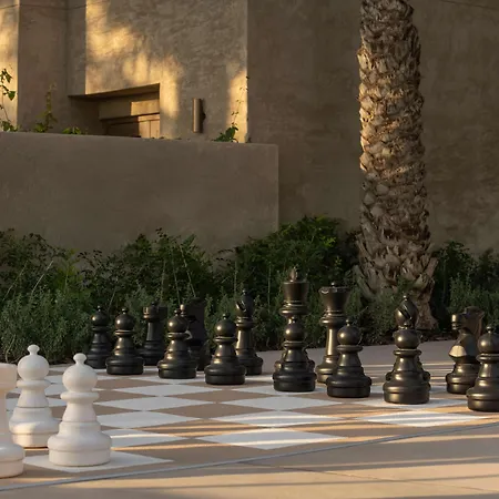 Rare Finds Desert Resort-2