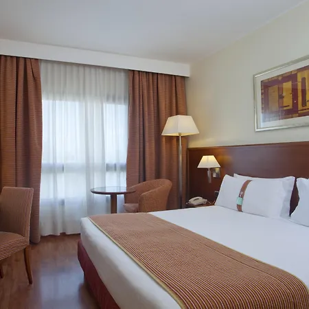 Holiday Inn Cagliari By Ihg-3