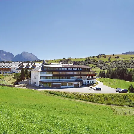 Piccolo Hotel Sciliar-3