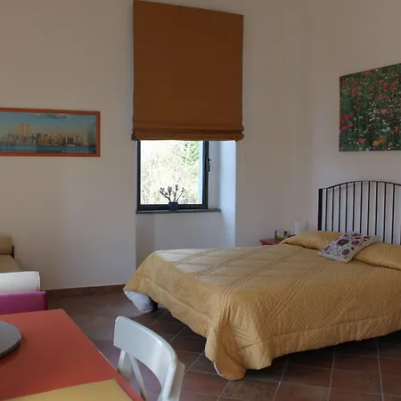 Flegrea House - Casa Rosa-3