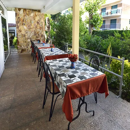 Hostal Magnolia-2
