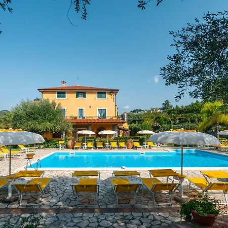 Residence e B&B Villamirella-2