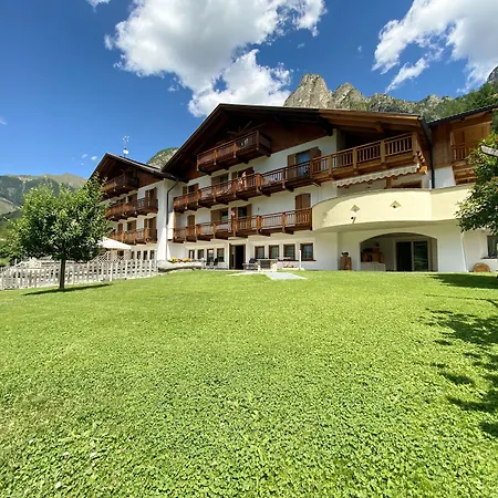 Foresto Holiday Apartments - Piscina, Spa E Relax - No Pets-2
