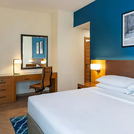 Four Points By Sheraton Bur Dubai-3