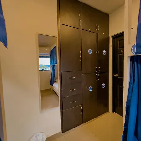Casa del Puerto Hostel&Suites-2