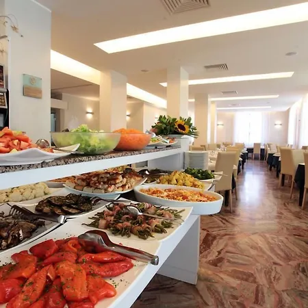 Family Hotel Antibes -50m dal mare --2