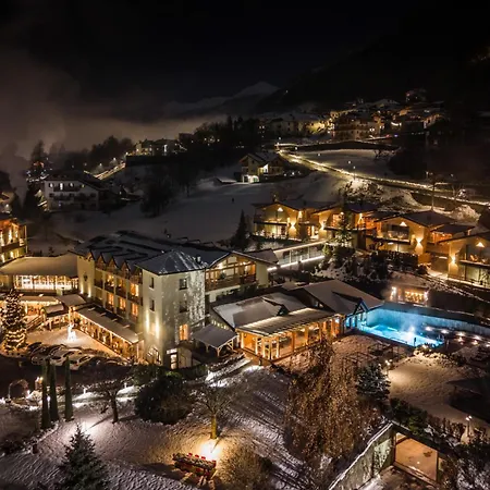 Boutique Hotel E Chalets Salvadori-2