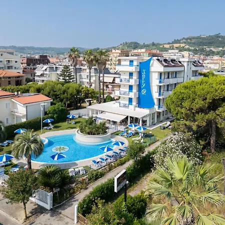 Hotel Jerry - Beachfront & Private Pool-3