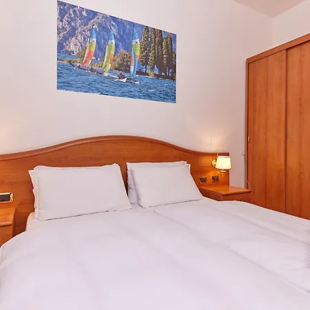 Beach Hotel Rosa-2
