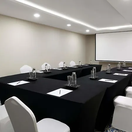 Moevenpick Hotel Apartments Al Mamzar Dubai-3